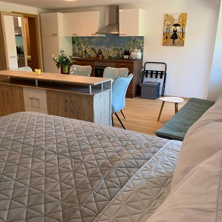 Apartmaji Pr' Nas Lasko ภายนอก รูปภาพ